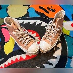 Converse CTAS 2X Platform High Cozy Sherpa Sneakers in Vachetta Beige 7 Womens